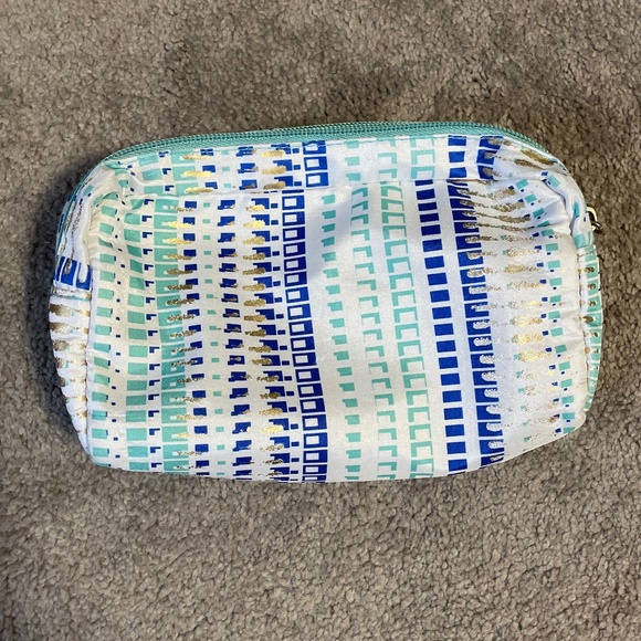 5 for $20: Target cosmetic bags - Picture 5 of 16